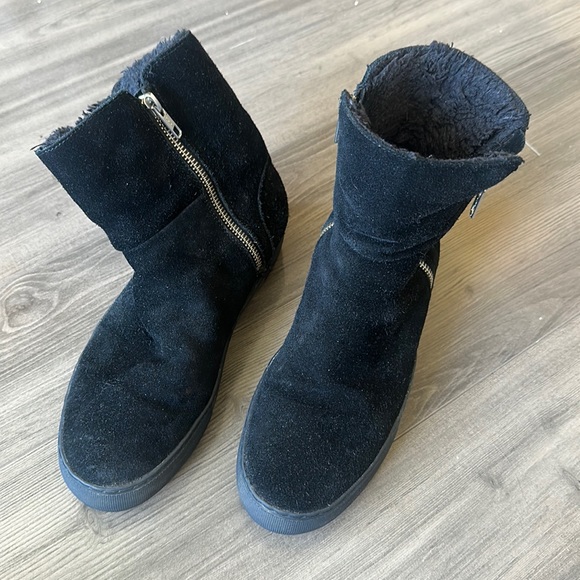 J/Slides Black Suede Ankle Booties - Picture 3 of 4